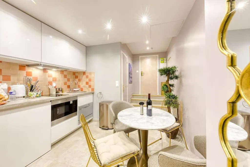 Elysee Prestige Paris Apartment